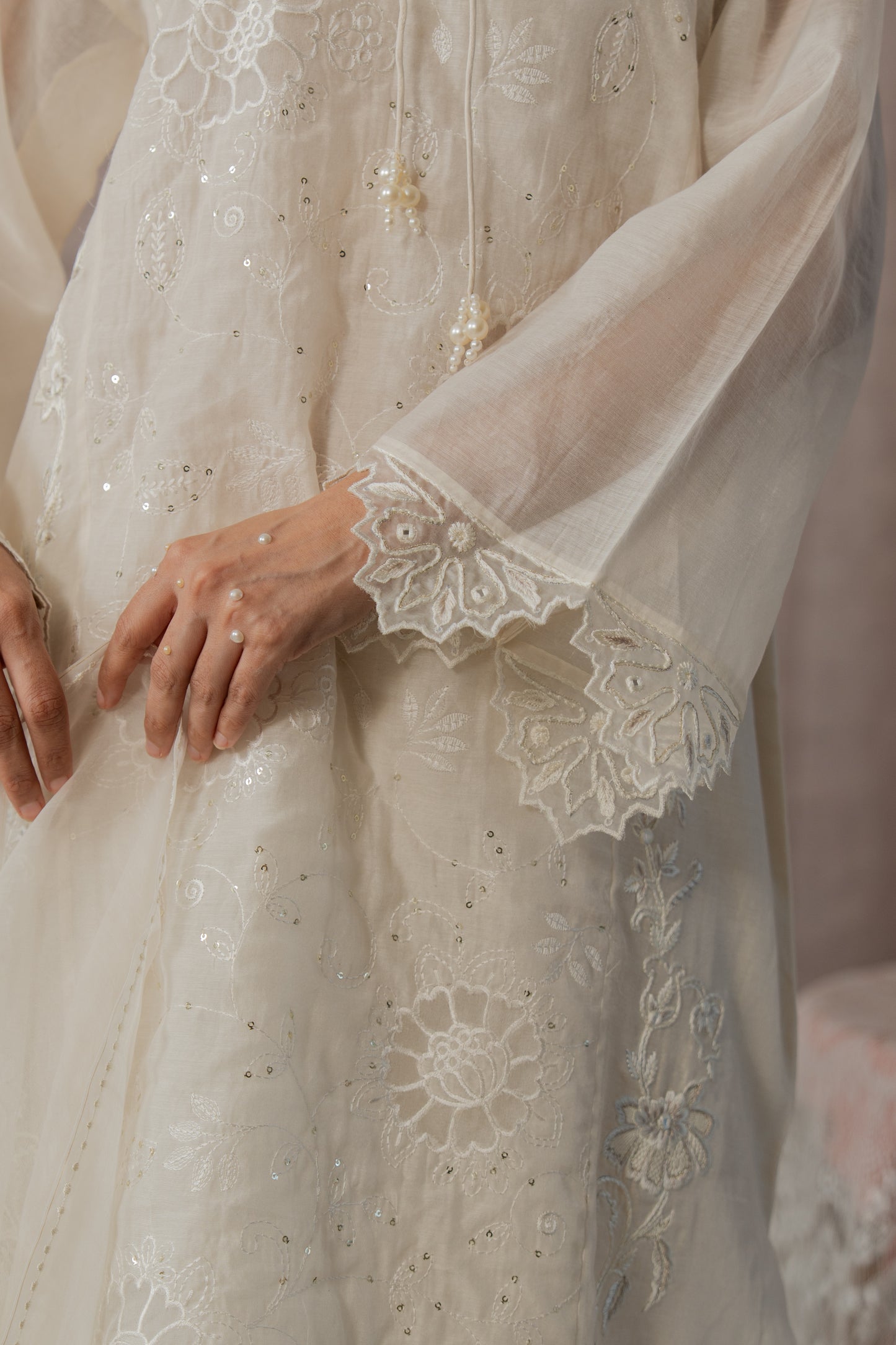 Thread Tale Kurta Set