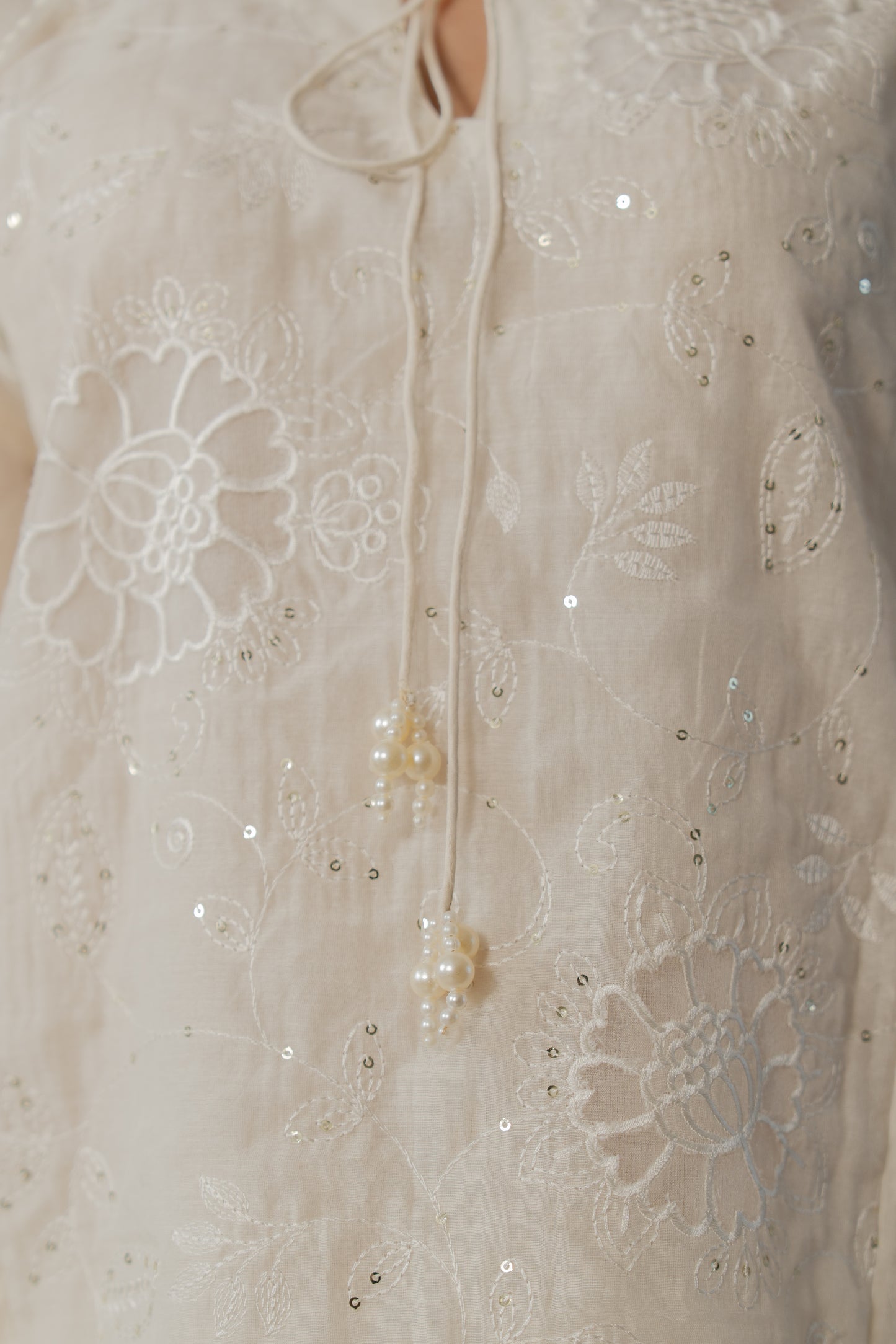 Thread Tale Kurta Set